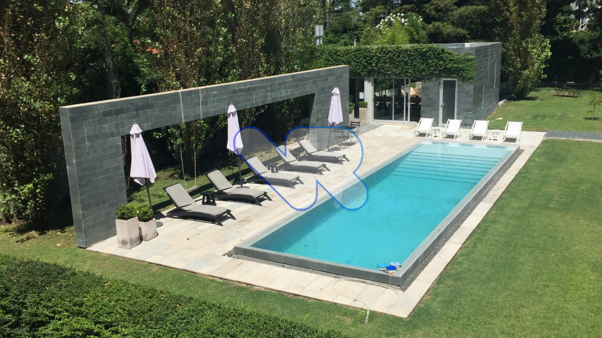 Apartamento ID.116 - Venta apartamento moderno 2 dormitorios (1 en suite), 2 baños con parrillero propio, piscina y garage