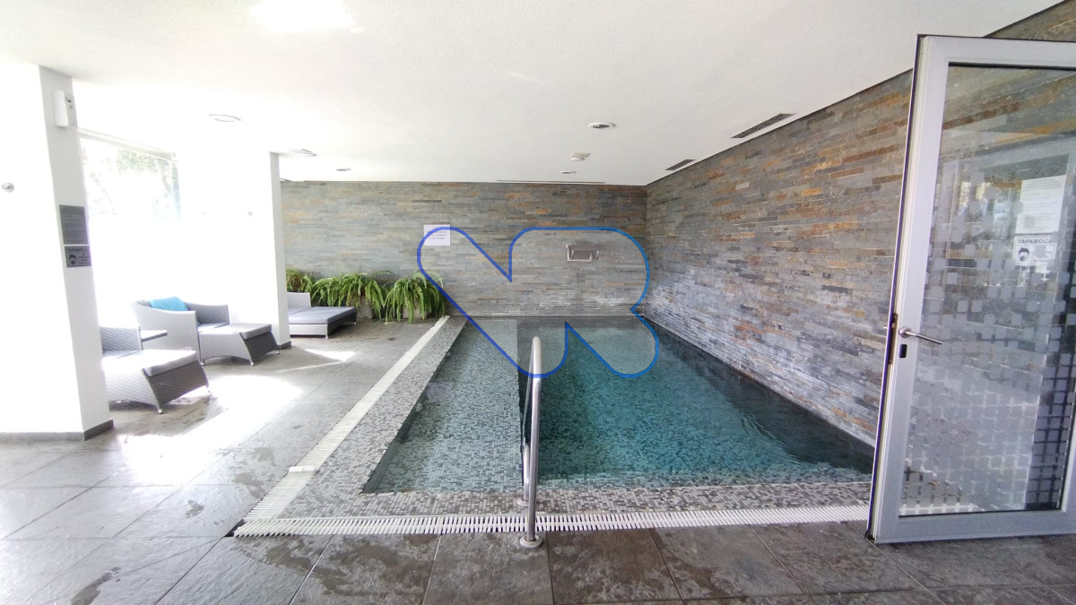 Apartamento ID.100 - Vendo apartamento  playa Brava 2 dormitorios, 2 baños, ed. con buenos Amenities Punta del este