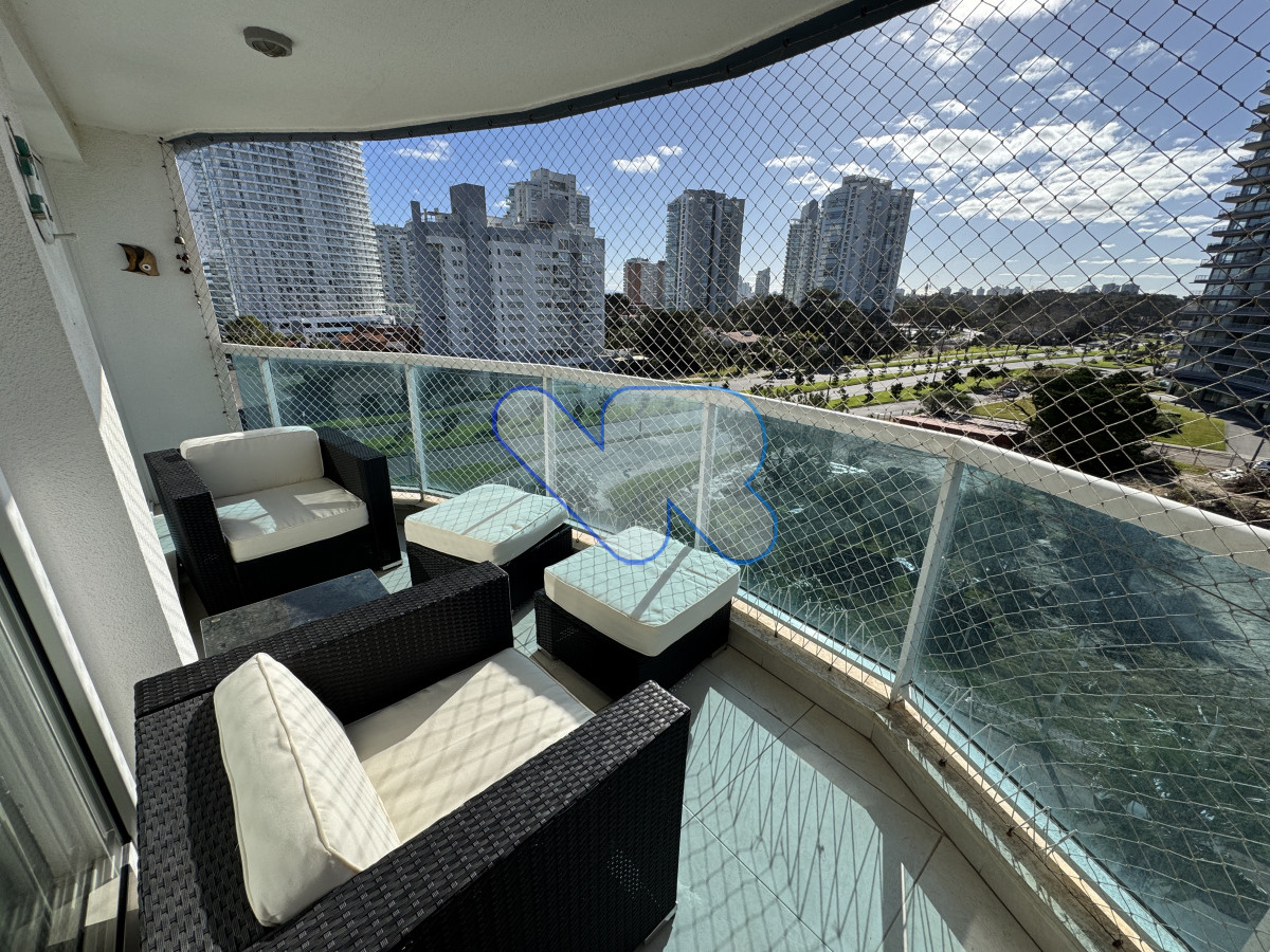 Apartamento ID.185 - Alquilo invernal apartamento 2 dormitorios en suite Buenos amenities 