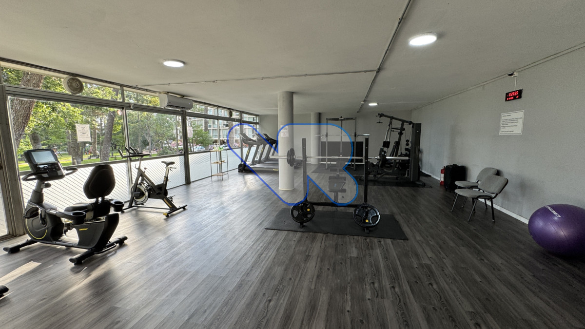 Apartamento ID.202 - Alquiler temporal Punta del Este Playa Mansa | 2 Dormitorios, 2 baños. Complejo Full Amenities - Enero 2026