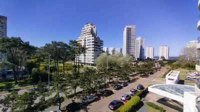 Oportunidad VENTA apartamento 3 dormitorios 3 baños Brava Excelentes amenities 