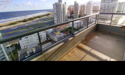 Oportunidad! Venta Apto 2 Dormitorios Brava Punta con Amenities