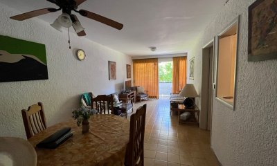 Vendo apartamento 2 dorm, 2 baños, zona mansa