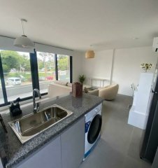 Venta y Alquiler Anual Apto 2D Mansa Punta del Este con Amenities
