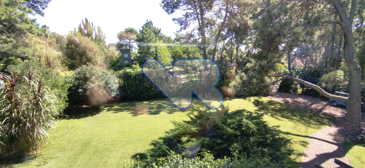 Casa ID.220 - Venta Alquiler Anual y de Temporada Casa 5D con Piscina Rincón del Indio