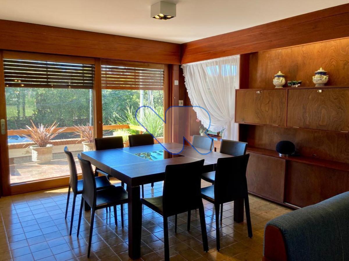 Casa ID.159 - Alquiler temporada Casa 4 dormitorios Punta del  con piscina y Barbacoa