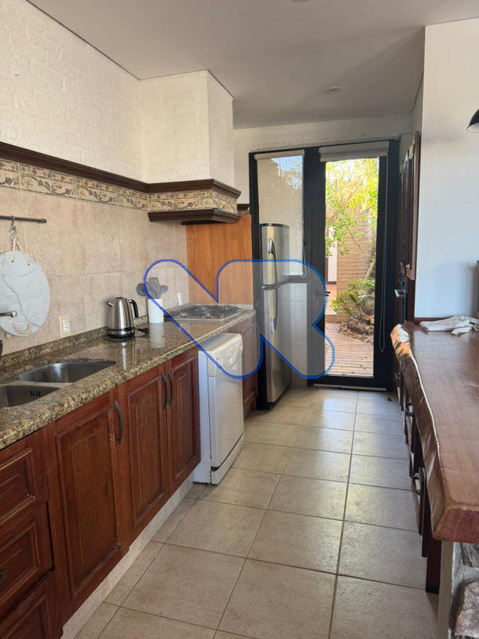 Casa ID.252 - Alquiler Anual y de Temporada Casa 6D La Barra Montoya con Piscina  