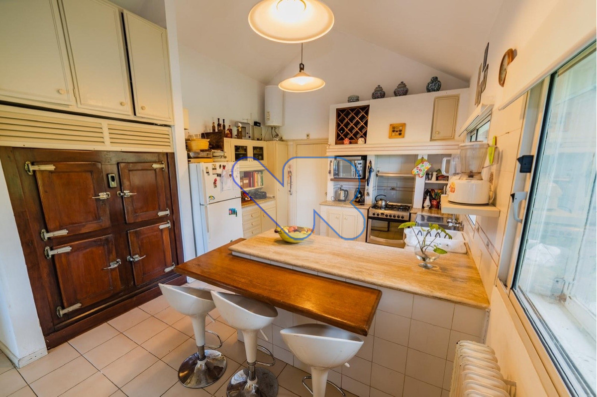 Casa ID.18 - VENTA Y  ALQUILER Casa 8 Dormitorios En Suite Capacidad 16 Personas con piscina y Barbacoa