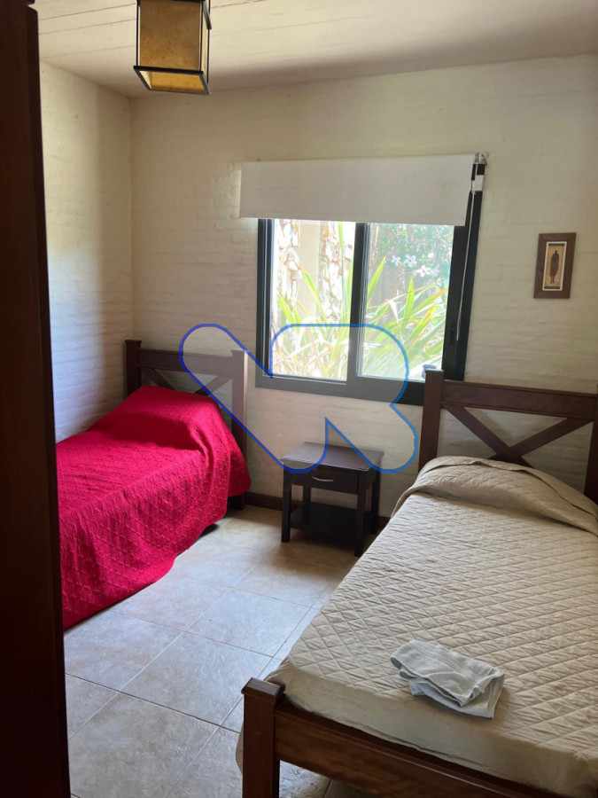 Casa ID.251 - Alquiler Anual y de Temporada Casa 5D con Piscina La Barra Pta del Este 