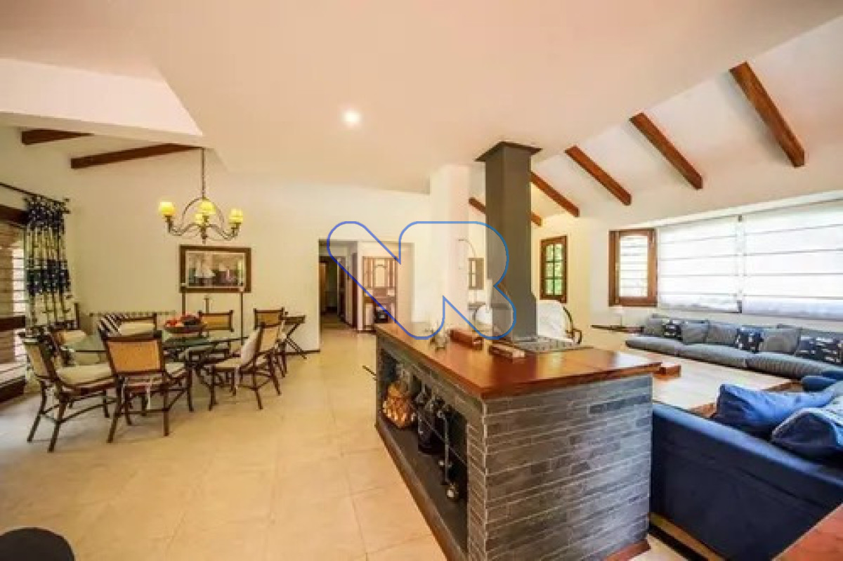 Casa ID.256 - Alquiler de Temporada Casa 4D y dep huéspedes con Piscina climatizada Rincón del Indio  