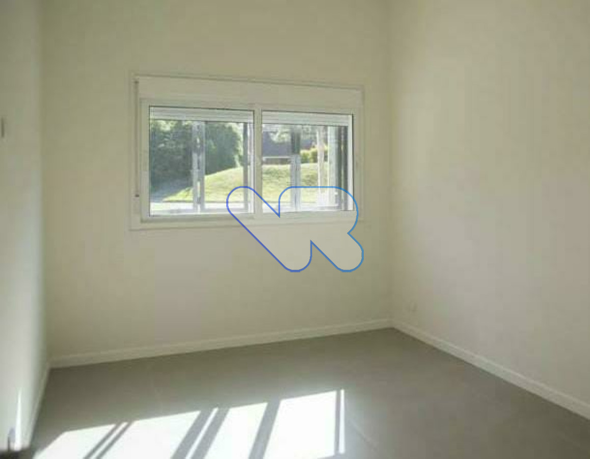 Casa ID.133 - VENDO CASA A ESTRENAR 4 DORMITORIOS PUNTA DEL ESTE