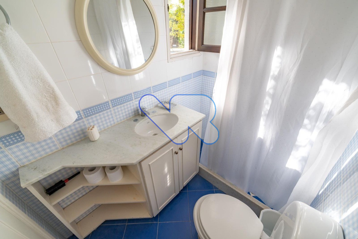 Casa ID.4 - Vendo Hermoso Chalet  6 Dormitorios En Excelente Zona Pinares Punta Del Este