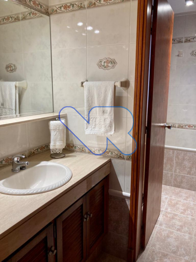 Casa ID.159 - Alquiler temporada Casa 4 dormitorios Punta del  con piscina y Barbacoa