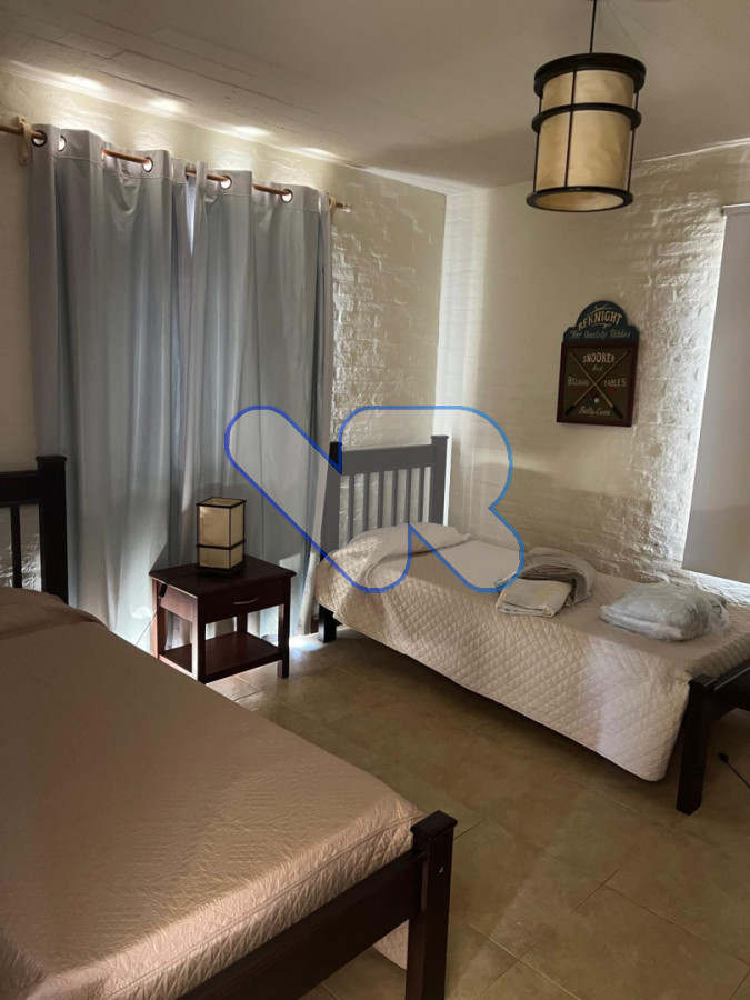 Casa ID.251 - Alquiler Anual y de Temporada Casa 5D con Piscina La Barra Pta del Este 