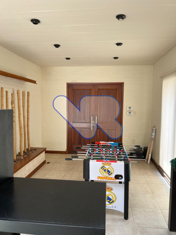 Casa ID.251 - Alquiler Anual y de Temporada Casa 5D con Piscina La Barra Pta del Este 
