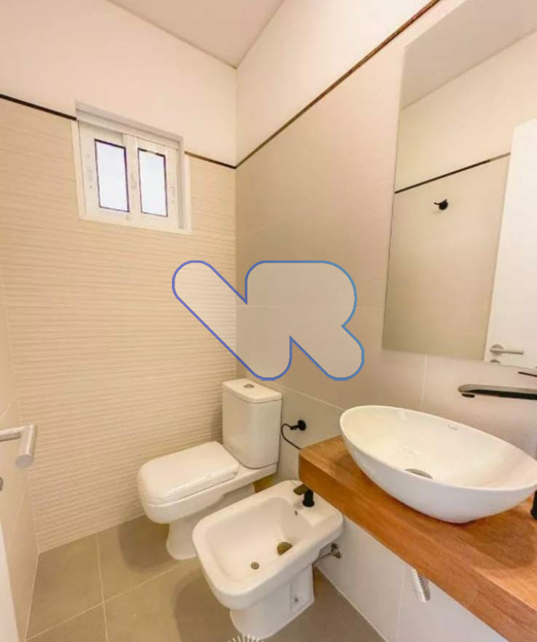 Casa ID.133 - VENDO CASA A ESTRENAR 4 DORMITORIOS PUNTA DEL ESTE