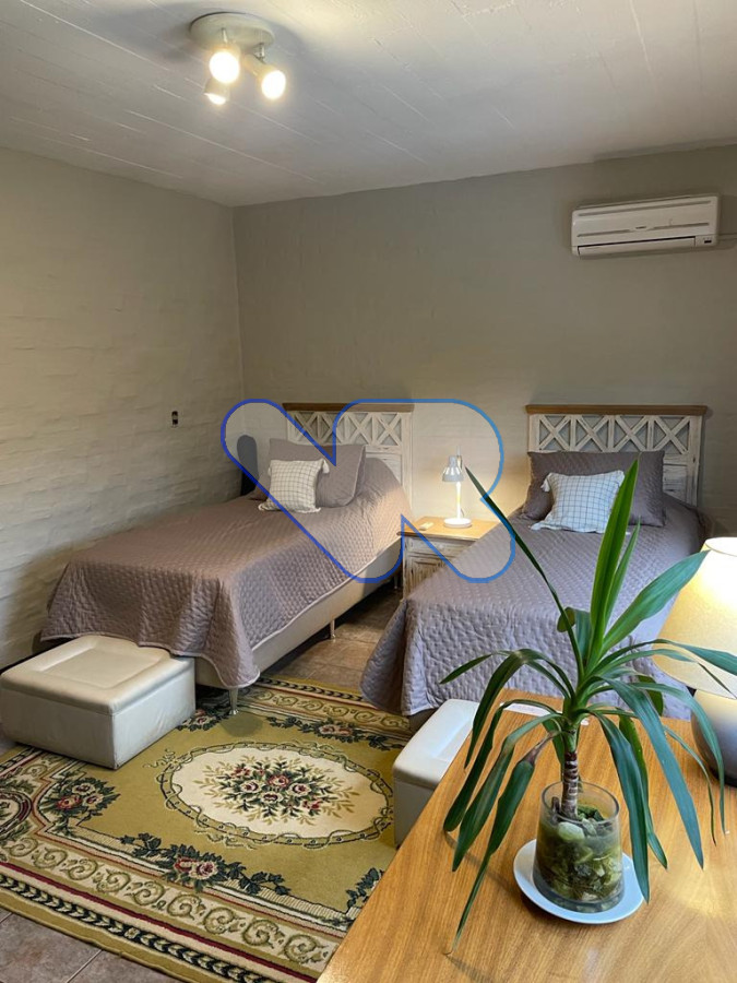 Casa ID.245 - Venta y Alquiler Anual Casa 4D Lugano con Piscina 