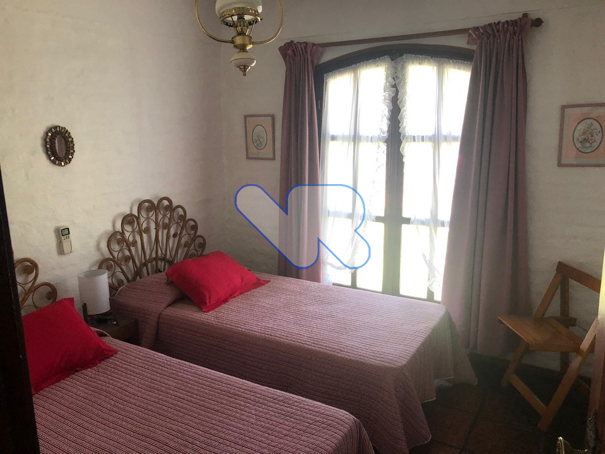 Casa ID.14 - Alquiler temporal Casa 4 Dormitorios Y 3 Baños Excelente Ubicación Pinares