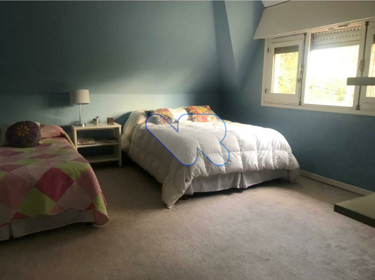 Casa ID.222 - Alquiler de Temporada Casa 5D Lugano con Piscina y Barbacoa 