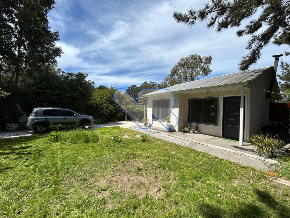 Casa ID.207 - Alquiler Anual casa 2 dorm en La Barra, el Tesoro