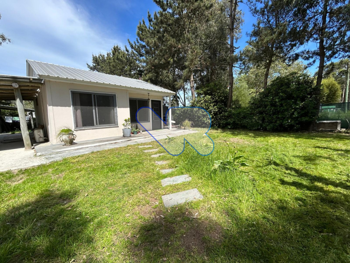 Casa ID.207 - Alquiler Anual casa 2 dorm en La Barra, el Tesoro