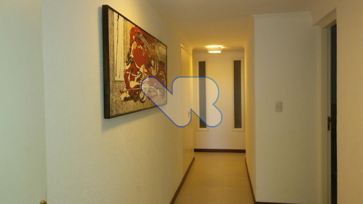 Casa ID.55 - Vendo-Alquilo temporal y anual espectacular residencia  4 dorm , totalmente reciclada,  piscina climatizada, pàrrillero, alto nivel 
