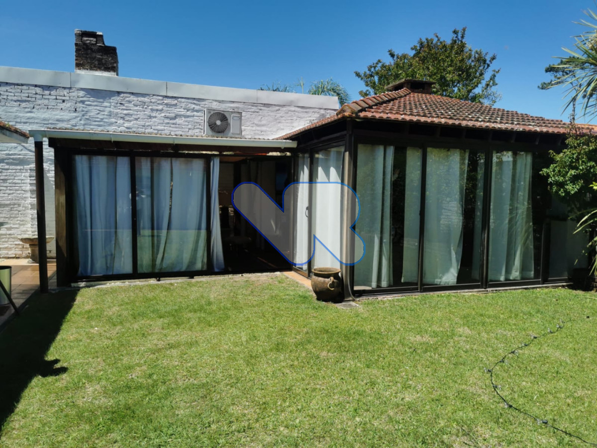 Casa ID.232 - Alquiler de Temporada Casa 5D Mansa con Piscina Climatizada 