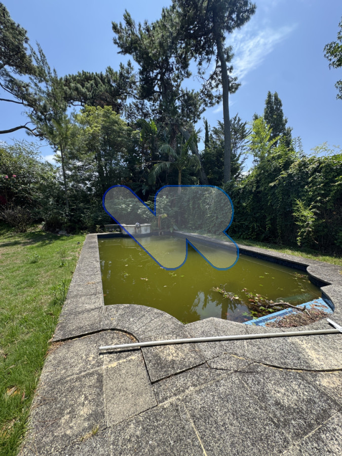 Casa ID.206 - Casa en venta en La Mansa - P8 | Gran terreno | Ideal para reciclar