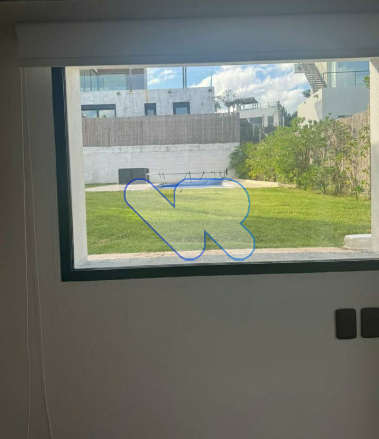 Casa ID.223 - Venta Casa 5D La Barra frente al mar con Piscina Climatizada 