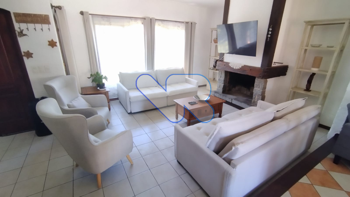 Casa ID.238 - Alquiler Anual Casa 4D Mansa con Piscina climatizada 
