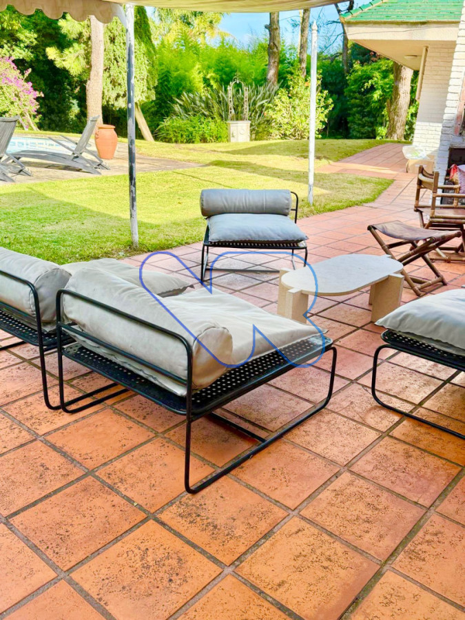 Casa ID.204 - Casa en alquiler verano 8 pers · Piscina · 3 dorm + servicio · Playa Brava Punta del Este