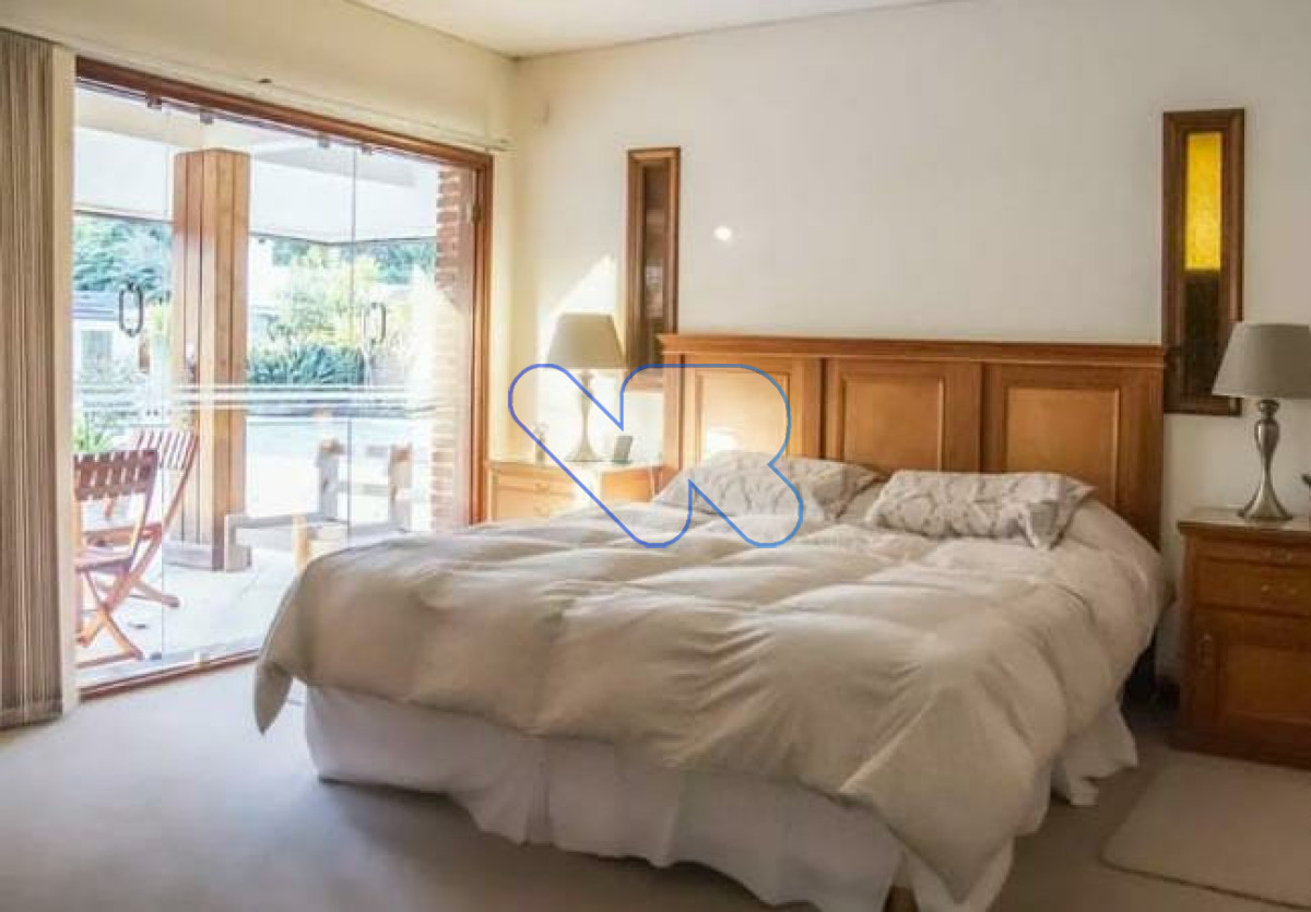 Casa ID.236 - Venta y Alquiler de Temporada Casa 5D Lugano con Piscina climatizada 