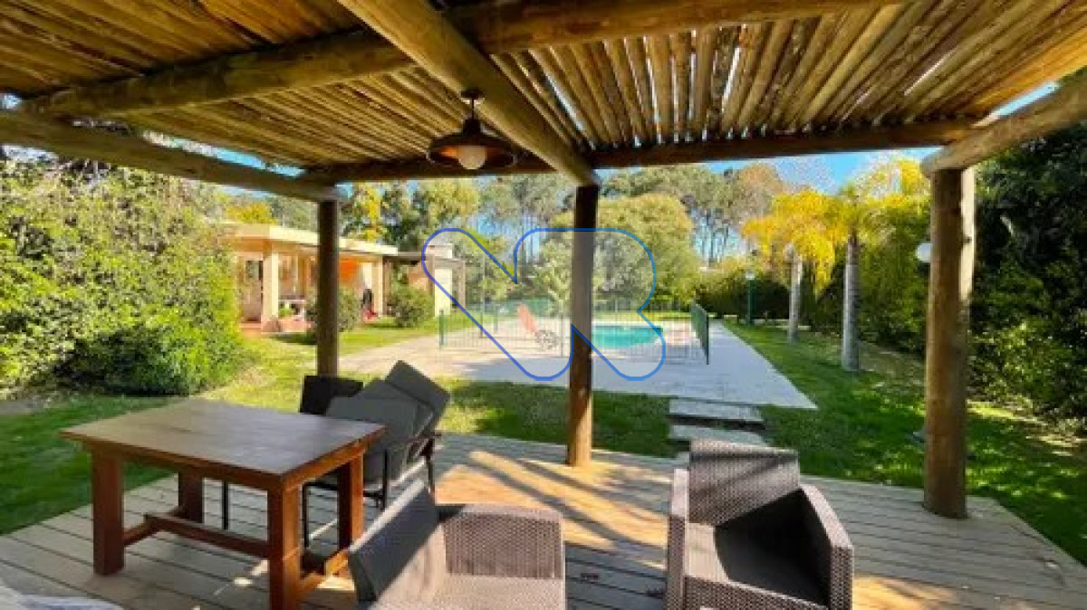 Casa ID.56 - Alquiler Temporada - Casa 5 Dorm, Piscina, Pádel y Tenis - San Rafael - Punta del Este