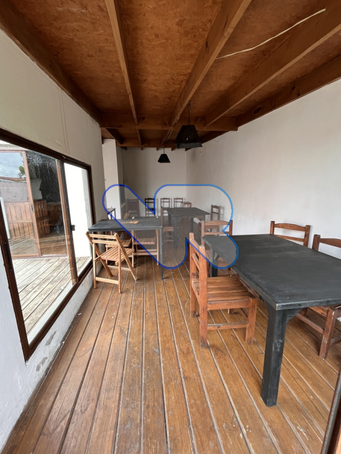 Casa ID.136 - Oportunidad VENDO y ALQUILER ANUAL Casa para Vivienda o Local Comercial  Excelente Ubicación en Maldonado