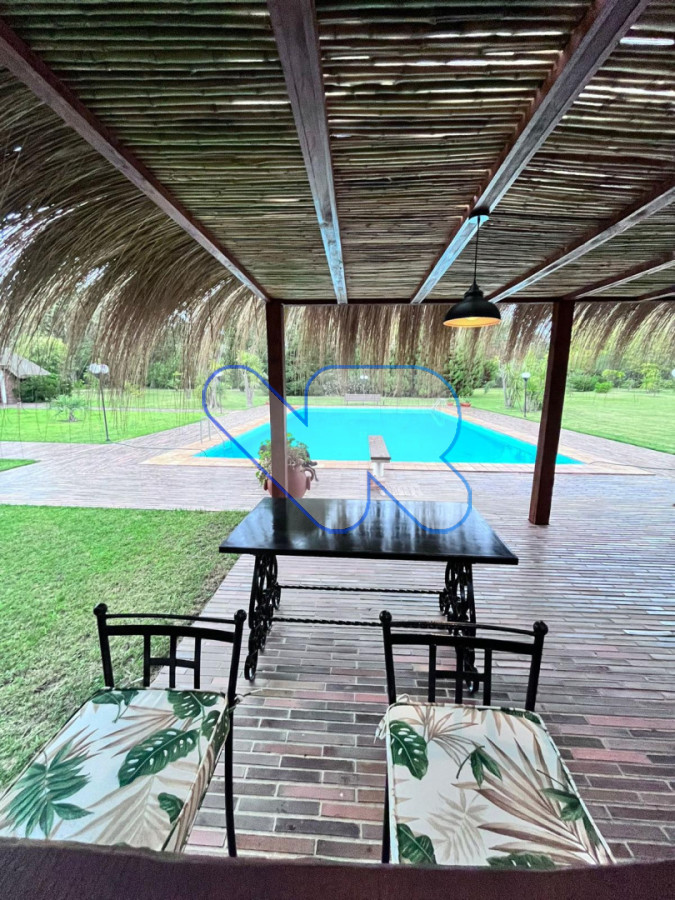 Casa ID.226 - Alquiler de Temporada Casa 6D Golf con gran parque Piscina y Barbacoa 