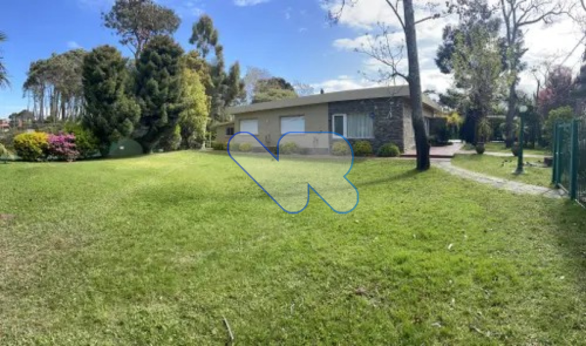 Casa ID.56 - Alquiler Temporada - Casa 5 Dorm, Piscina, Pádel y Tenis - San Rafael - Punta del Este
