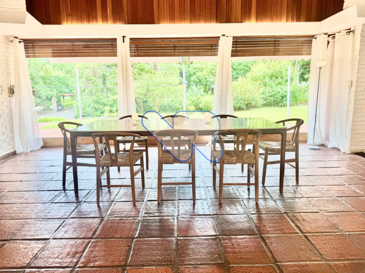 Casa ID.204 - Casa en alquiler verano 8 pers · Piscina · 3 dorm + servicio · Playa Brava Punta del Este