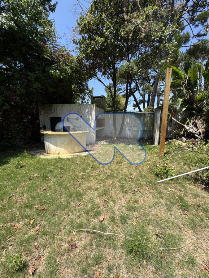 Casa ID.206 - Casa en venta en La Mansa - P8 | Gran terreno | Ideal para reciclar