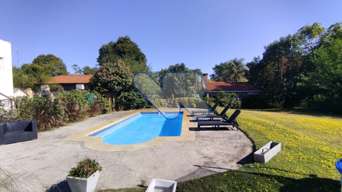 Casa ID.238 - Alquiler Anual Casa 4D Mansa con Piscina climatizada 