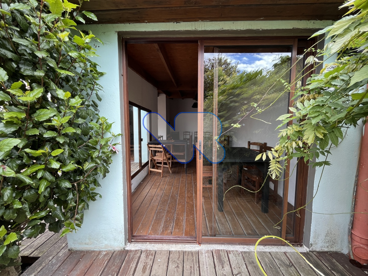 Casa ID.136 - Oportunidad VENDO y ALQUILER ANUAL Casa para Vivienda o Local Comercial  Excelente Ubicación en Maldonado