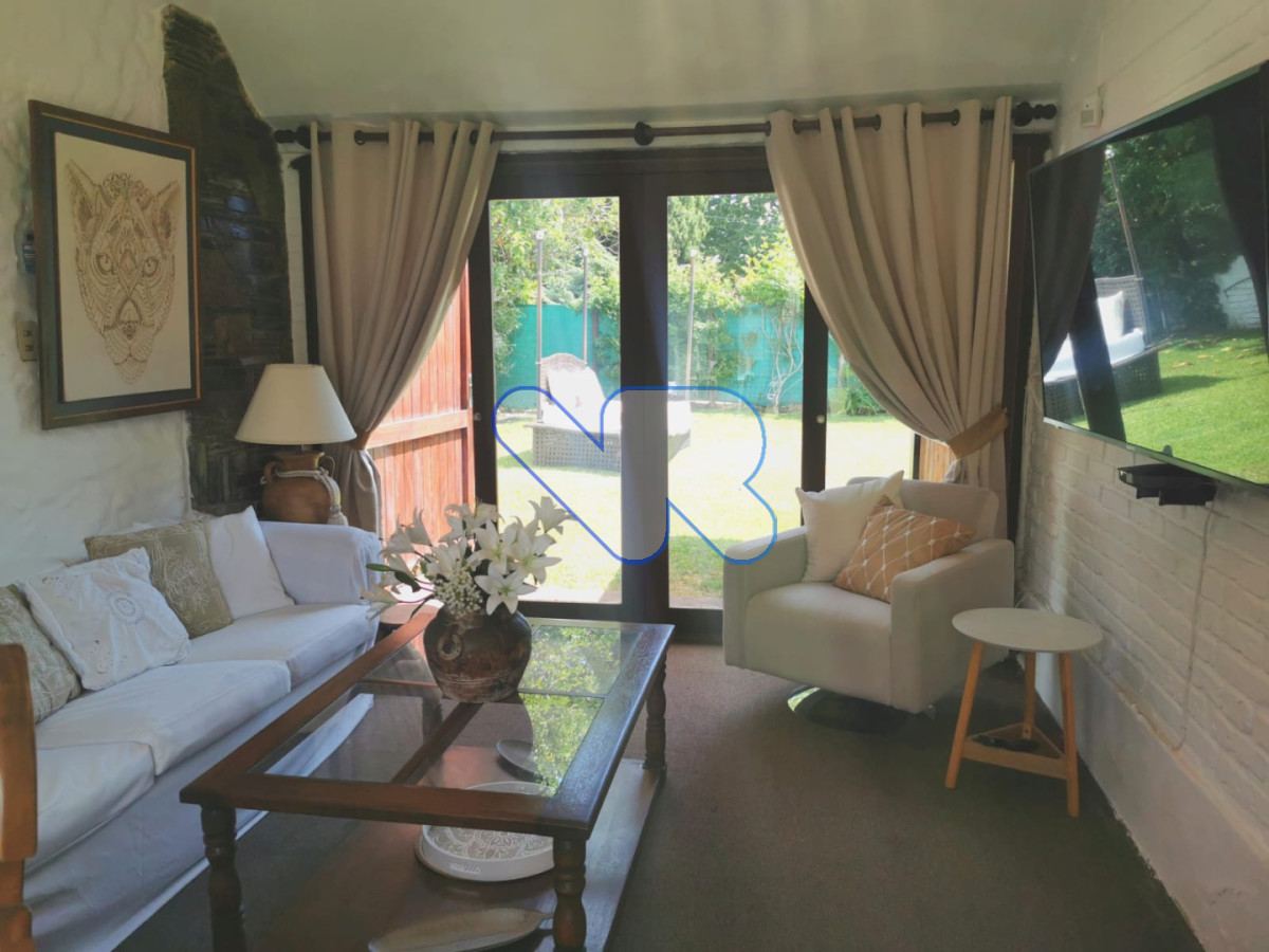 Casa ID.232 - Alquiler de Temporada Casa 5D Mansa con Piscina Climatizada 