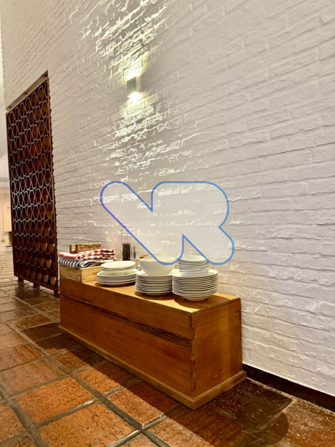 Casa ID.204 - Casa en alquiler verano 8 pers · Piscina · 3 dorm + servicio · Playa Brava Punta del Este