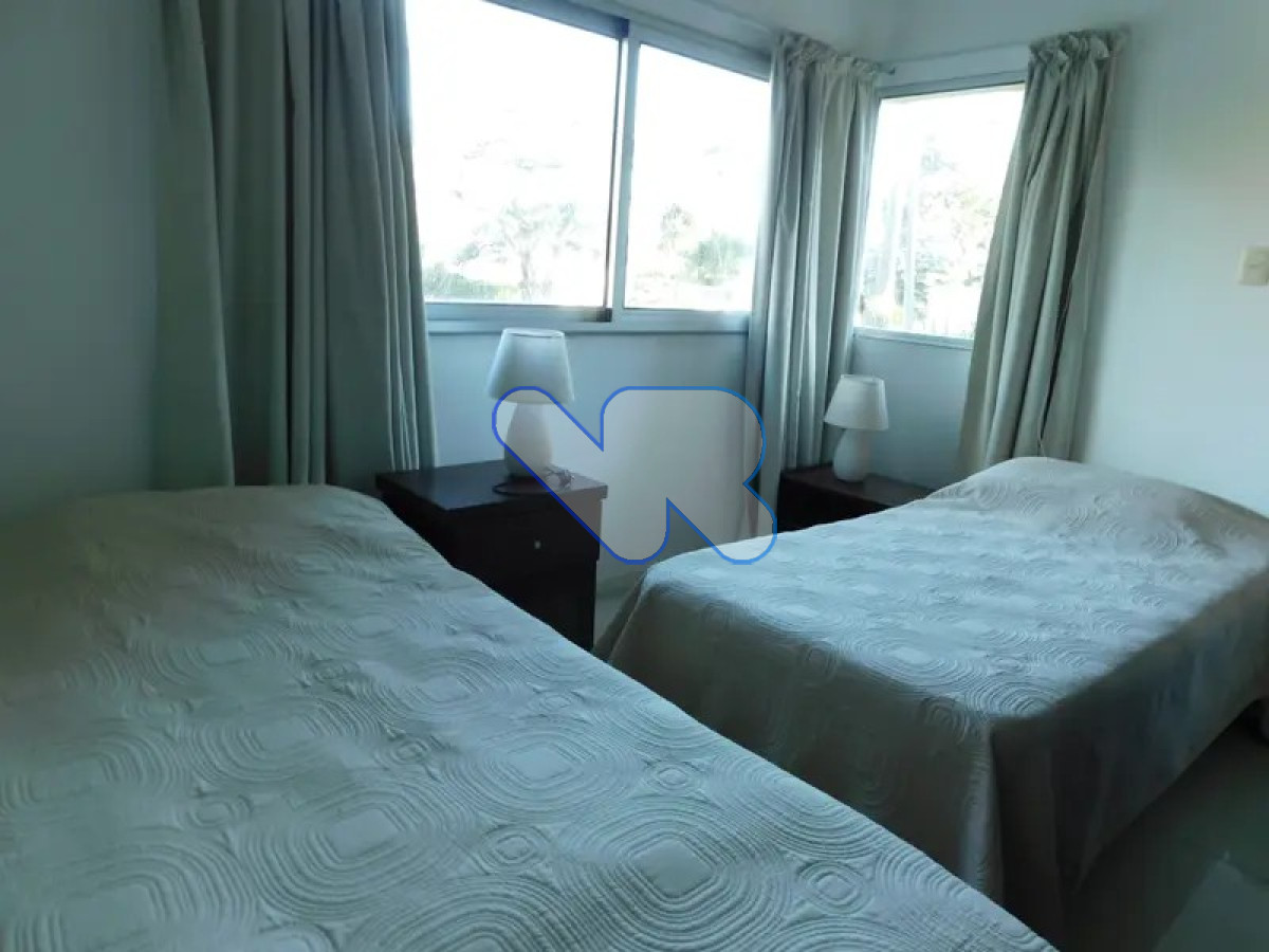 Casa ID.71 - Alquiler Anual Casa 3D Mansa con Piscina climatizada 