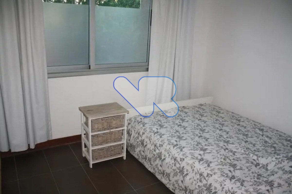 Casa ID.227 - Alquiler de Temporada Casa 4 suites más dep de serv en barrio Privado Brava 