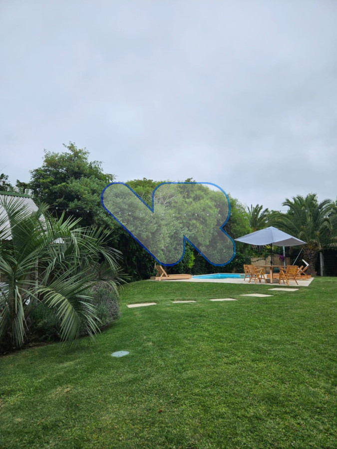 Casa ID.248 - Alquiler de Temporada Casa 4D San Rafael Piscina climatizada 