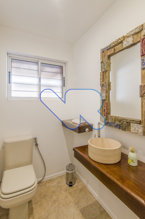 Casa ID.221 - Venta y Alquiler Anual Casa 6D y dep de serv con Piscina climatizada y Barbacoa Península  