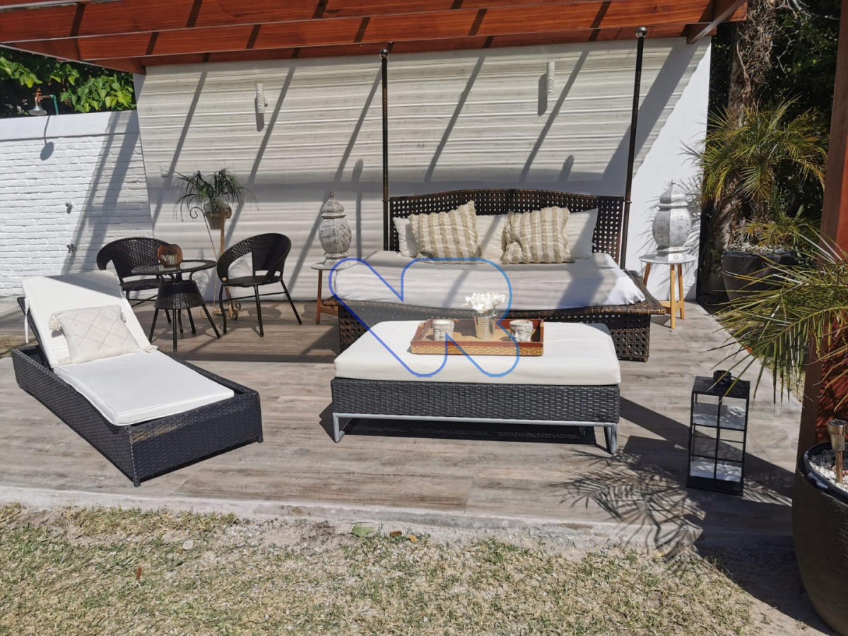 Casa ID.232 - Alquiler de Temporada Casa 5D Mansa con Piscina Climatizada 