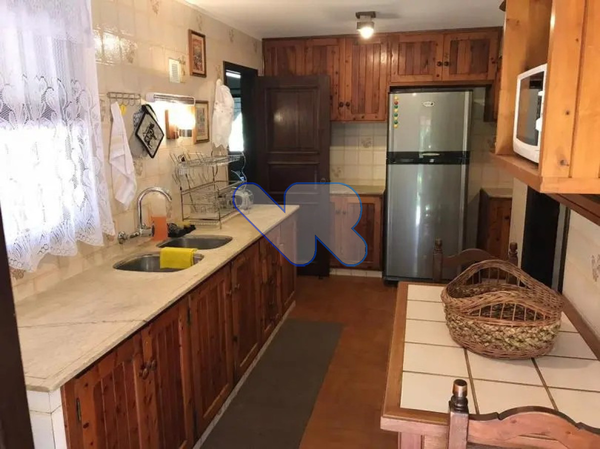 Casa ID.226 - Alquiler de Temporada Casa 6D Golf con gran parque Piscina y Barbacoa 