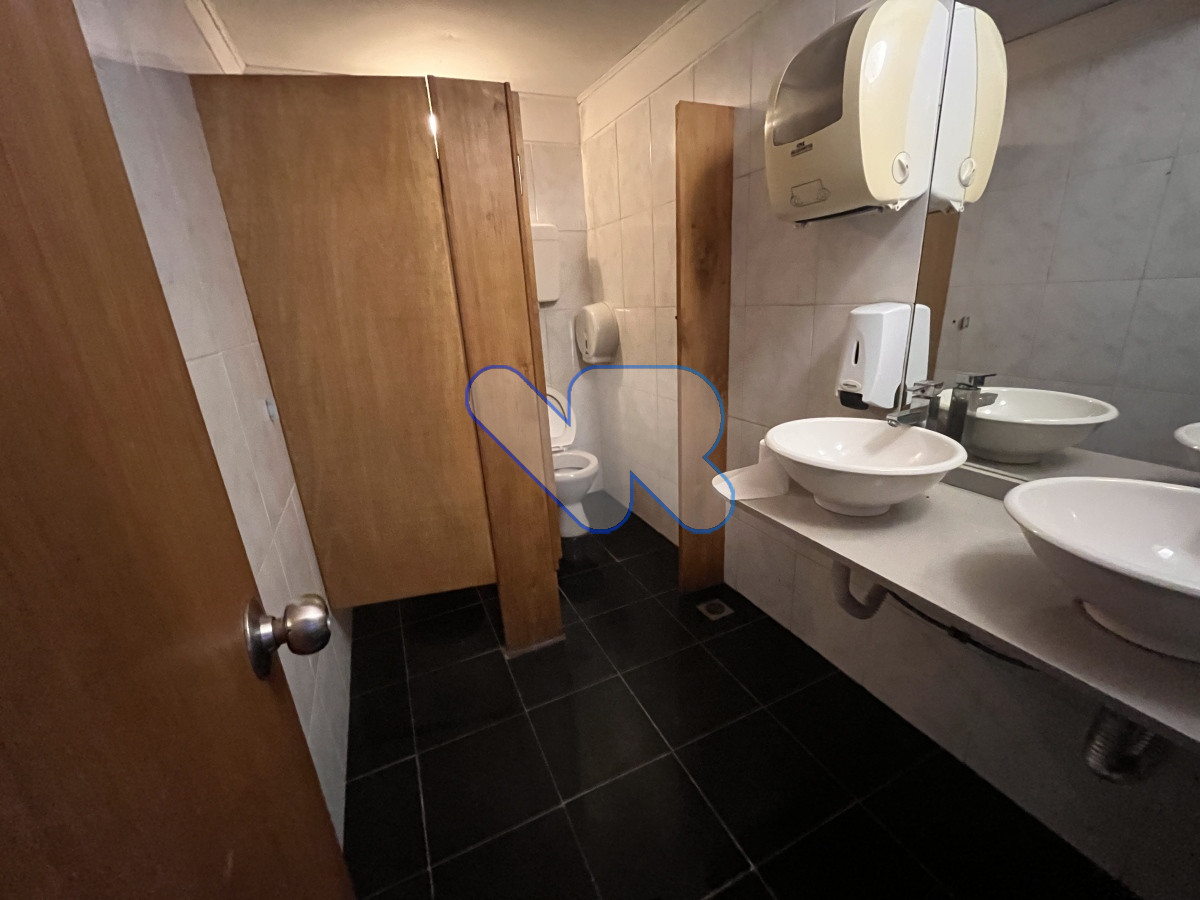 Casa ID.136 - Oportunidad VENDO y ALQUILER ANUAL Casa para Vivienda o Local Comercial  Excelente Ubicación en Maldonado