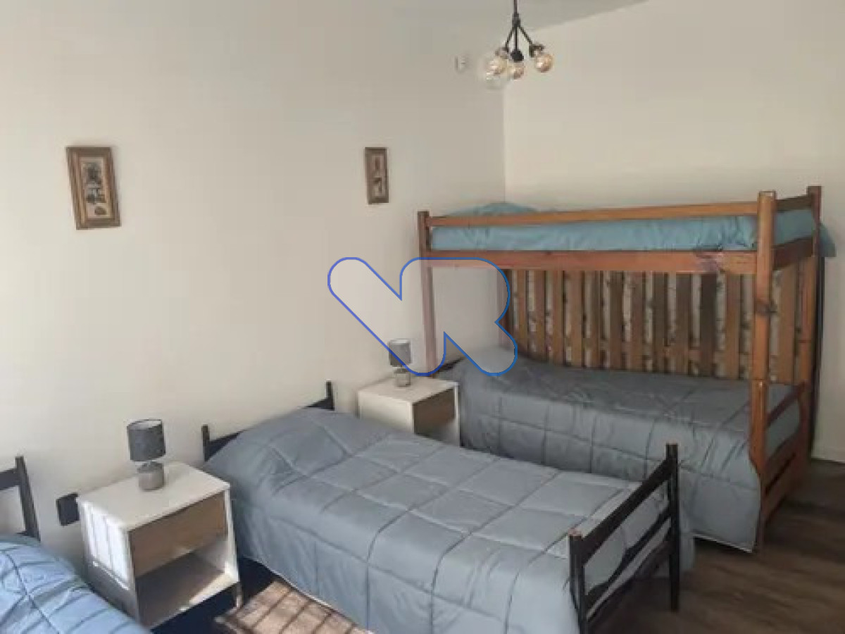 Casa ID.224 - Venta y Alquiler Anual Casa 5D Lugano con Piscina y Barbacoa 